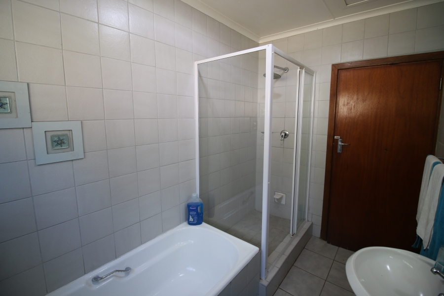 3 Bedroom Property for Sale in Beacon Bay North Eastern Cape